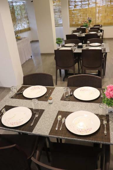 Emerald Vista Luxury Suites Pune Exterior foto
